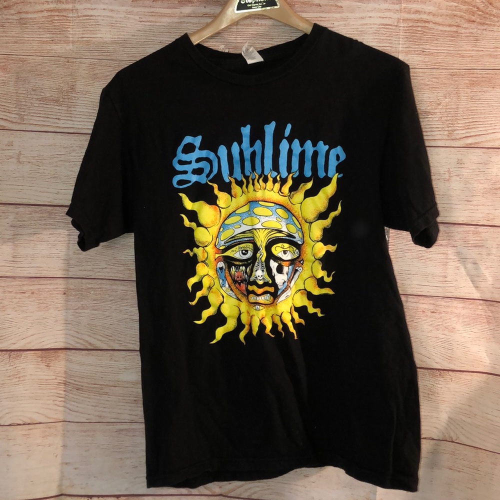 Tee shirt